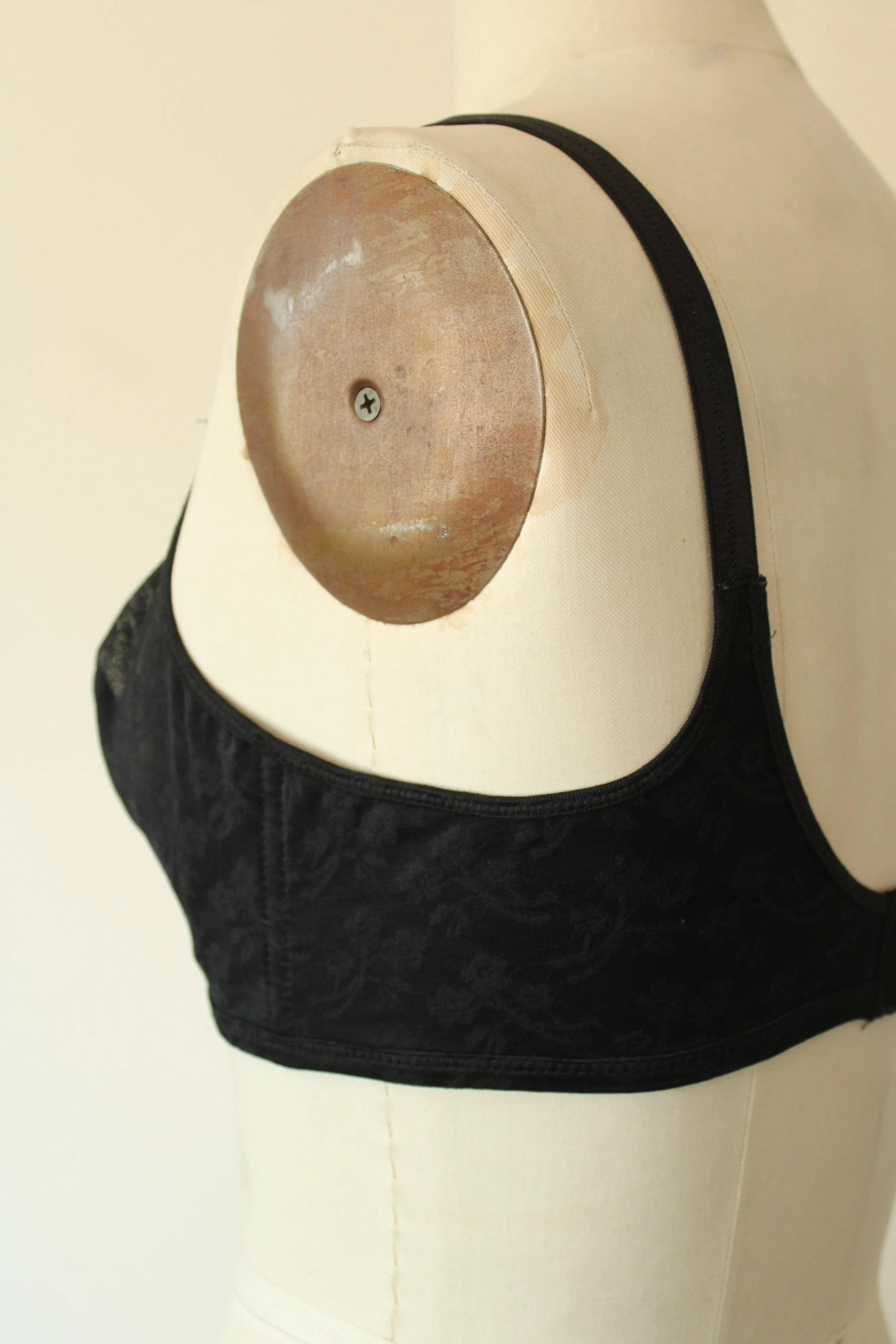 Vintage Early 2000s Black Daisy Pattern Wireless Bra